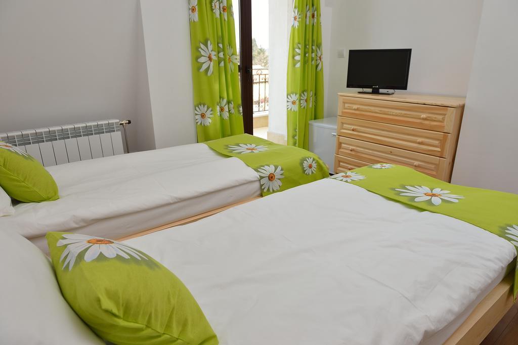 Guest House Nocturno Berkovitsa Rum bild
